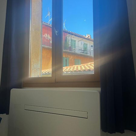 Old Town Lovely Apartment In Niza Exterior foto